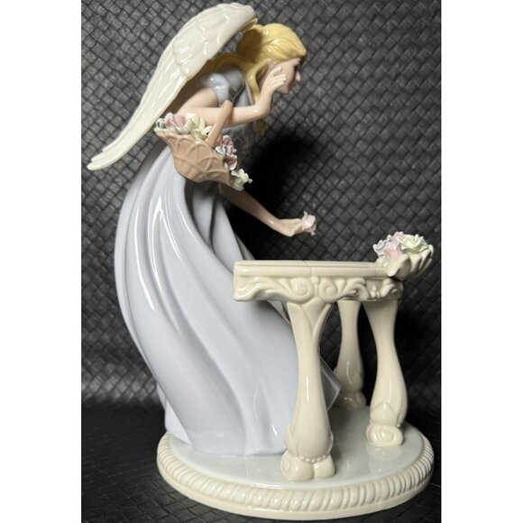 Members Mark Porcelain Angel Placing Flowers On Balustrade Hand Painted 2005 EUC - Picture 4 of 15